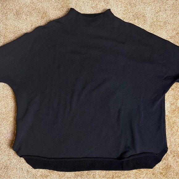 Frank & Eileen Effie Long Sleeve Funnel Neck Capelet Black Top Luxury Size M EUC - Picture 4 of 16